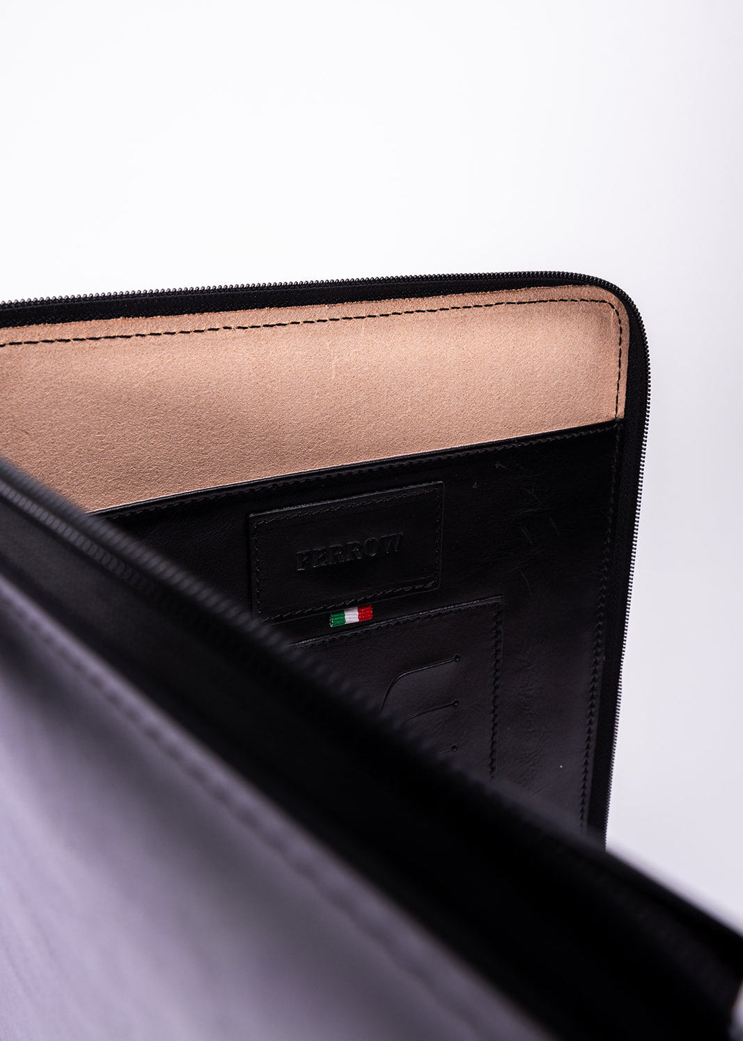FERROW folio black full-grain calfskin