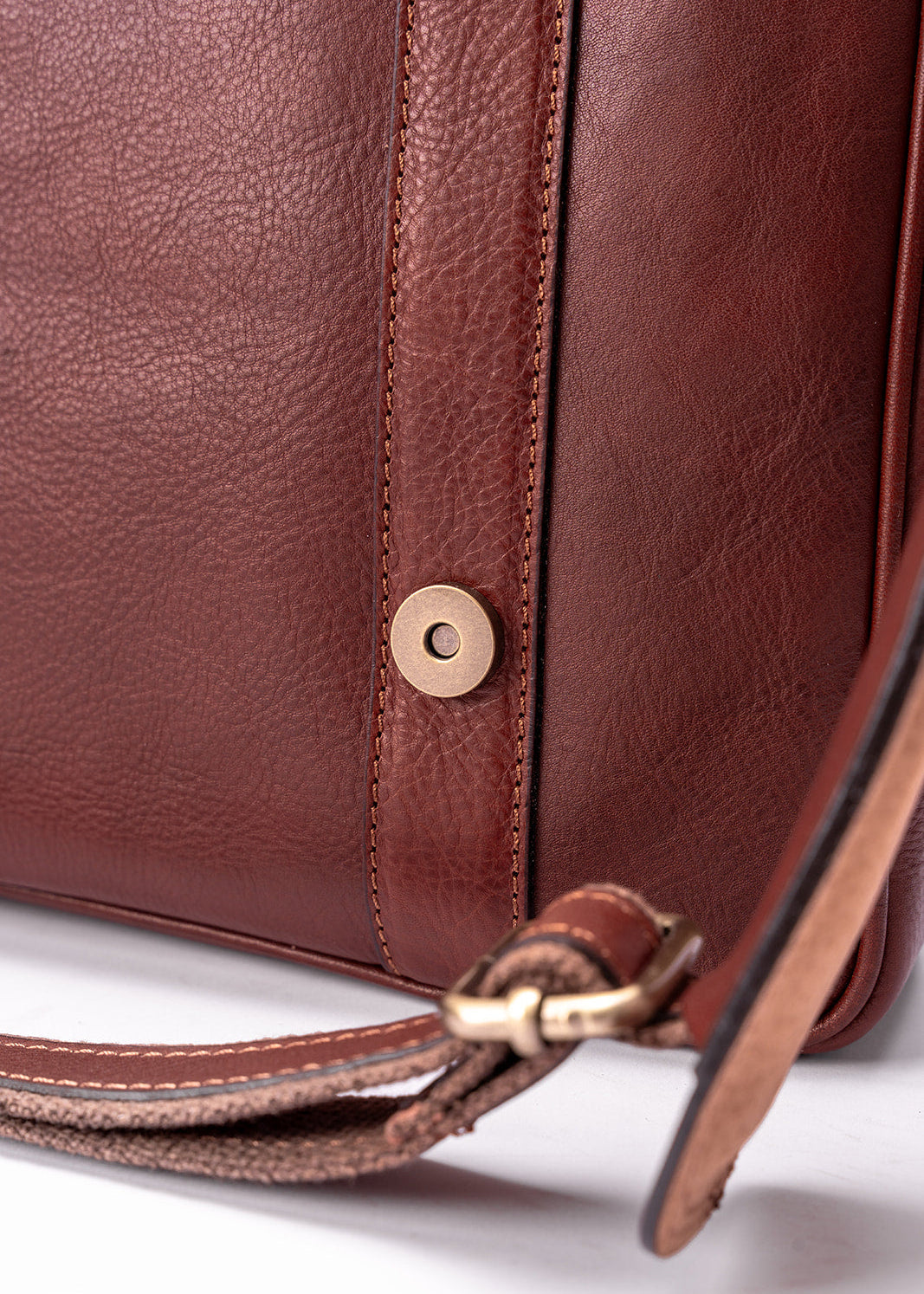 FERROW messenger bag brown full-grain calfskin