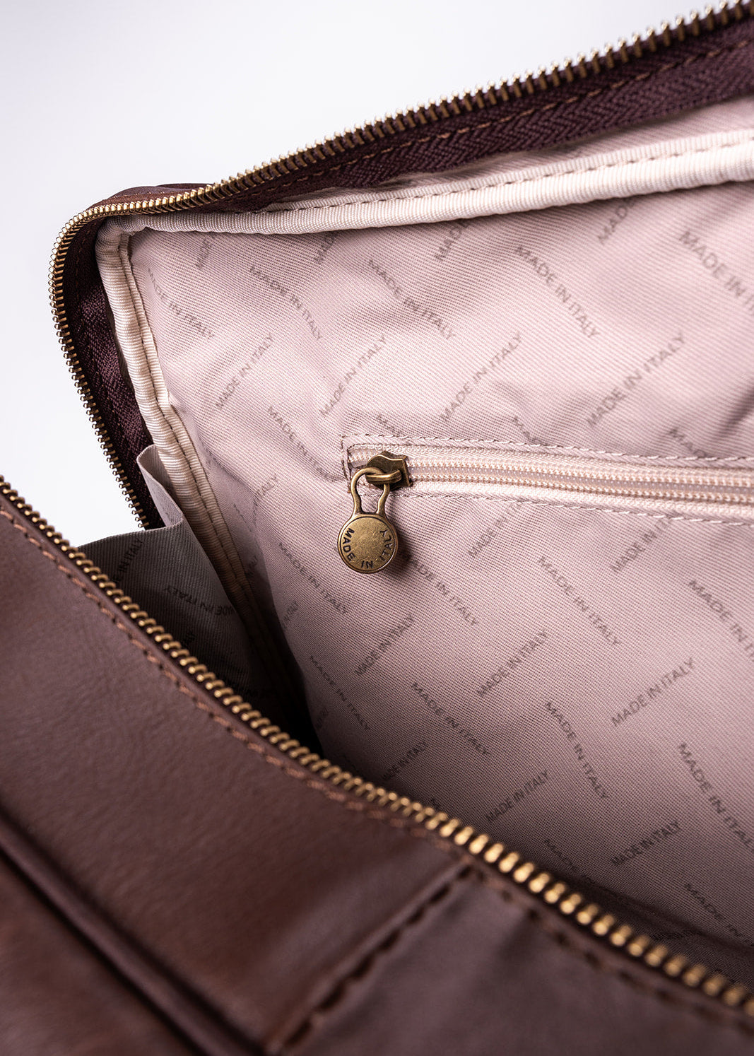 FERROW messenger bag dark brown full-grain calfskin